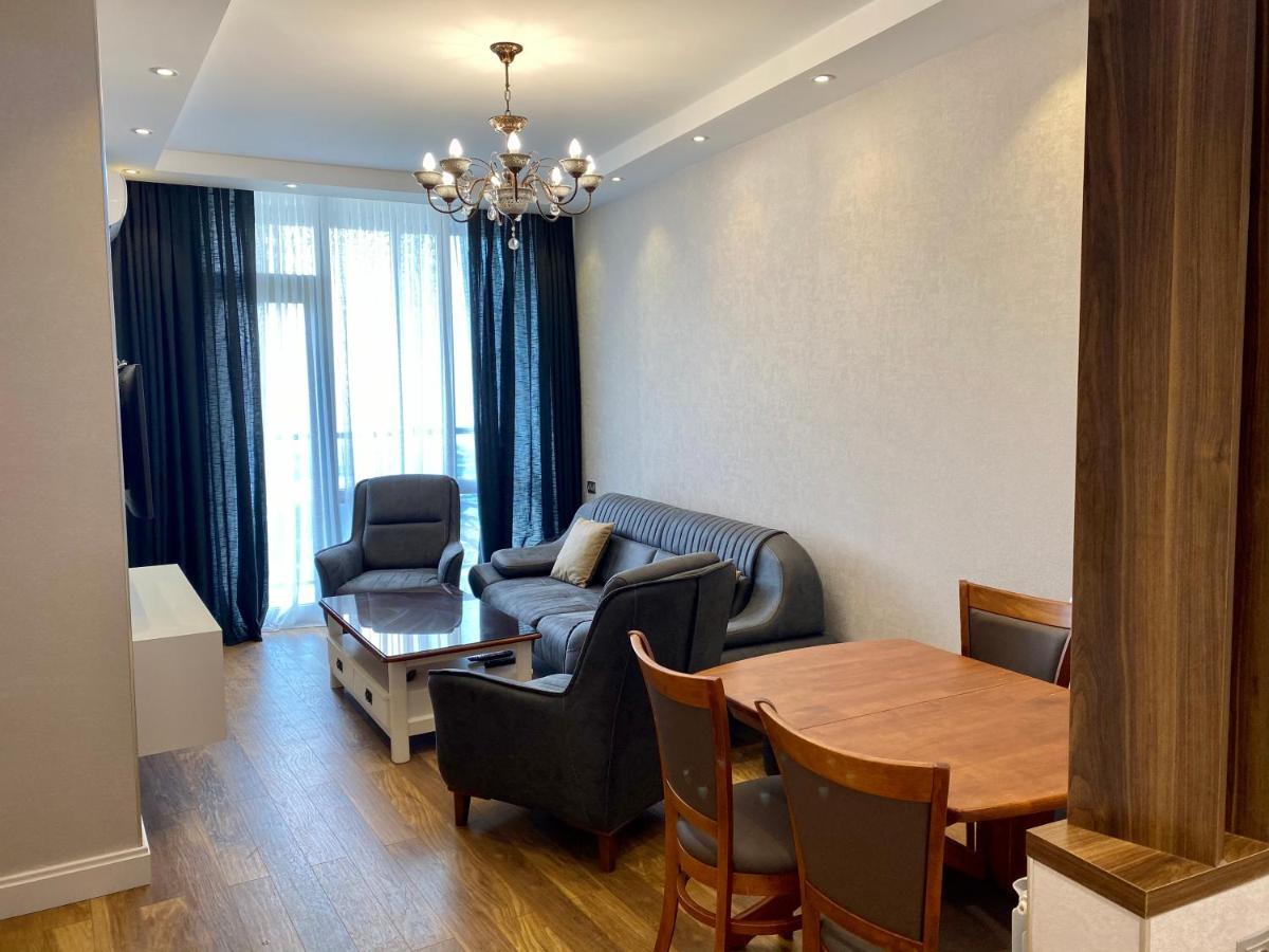 Dar Tower'S Cozy Apartment บาทูมิ ภายนอก รูปภาพ
